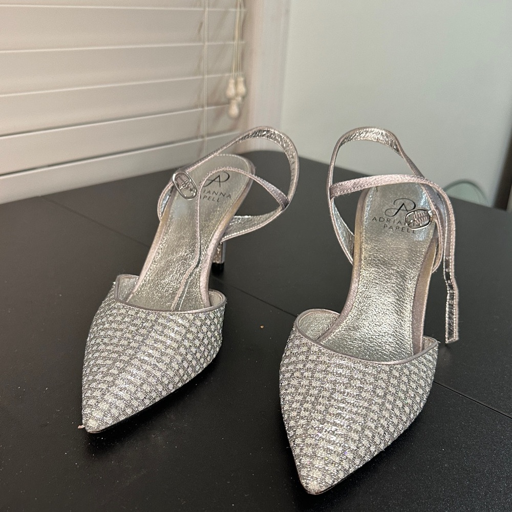 Adrianna Papell heels